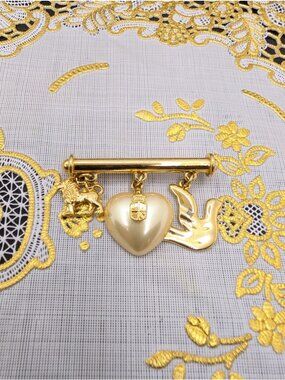Vtg Lc Liz Claiborne Brooch 2" Bar heart lion bird Preppy Chic Luxury style HTF